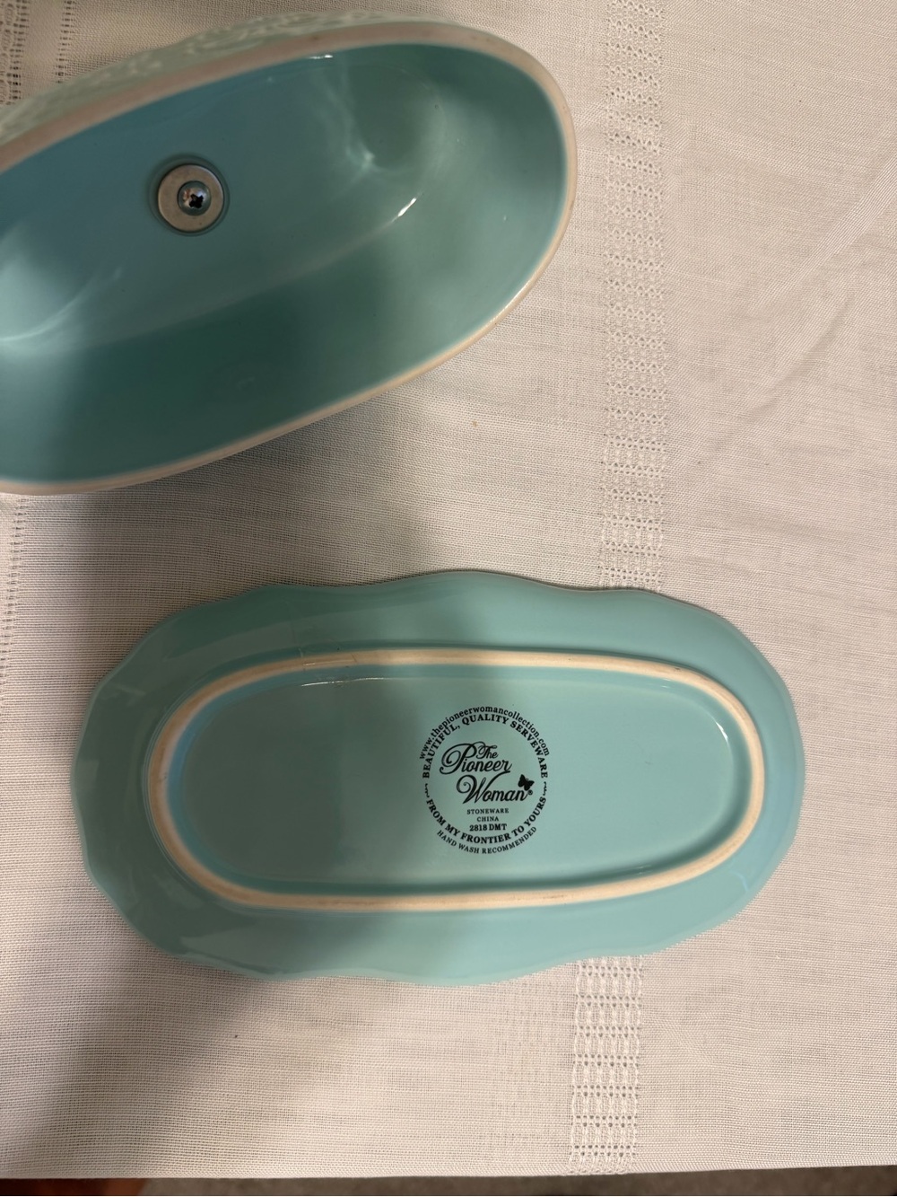 Vintage Pioneer Woman Blue Embossed Ceramic Butter Dish with Glass Knob - Picture 5 of 6